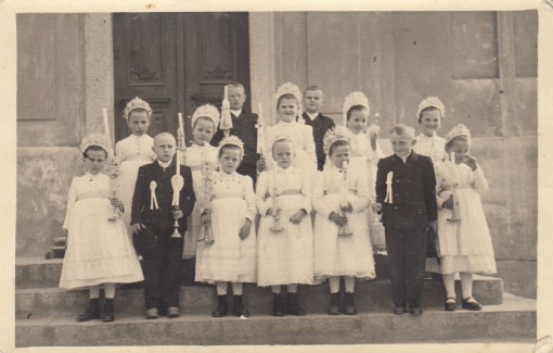 1944