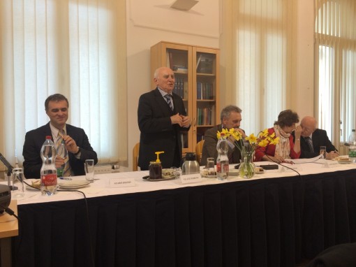 Glatz Ferenc köszönti a közönséget 2014-03-27 17.12.15-1