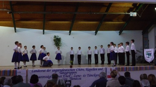 2015-03-29  JUGENTANZ WEMEND L1000889 0127 Fünfkirchen Gold