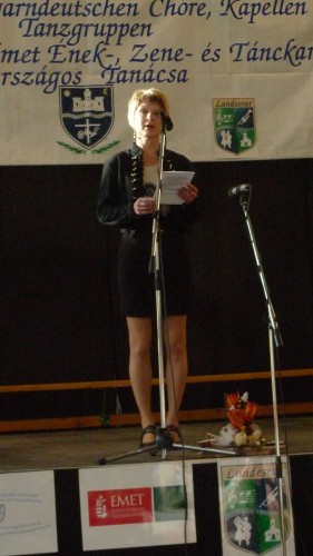 2015-05-09_Urkut_Altmusiker_L1000357_0008_Burgermeisterin