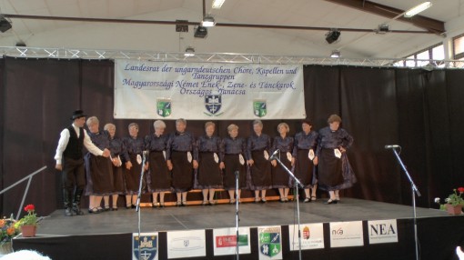 2015-05-09_Urkut_Altmusiker_S1030393_0144_Urkuter_Tanzgruppe