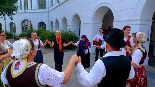 2016-09-09-17_seksard__4-weinchortreffen___l1020936_03_tanzhaus2