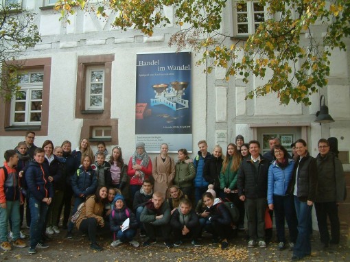 46059108_2216549705272137_6480885627079360512_o