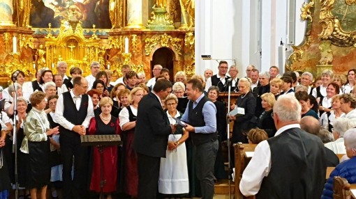 67100036_345068106161324_967617962414440448_o