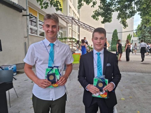 Braun Denes, Arato Mate