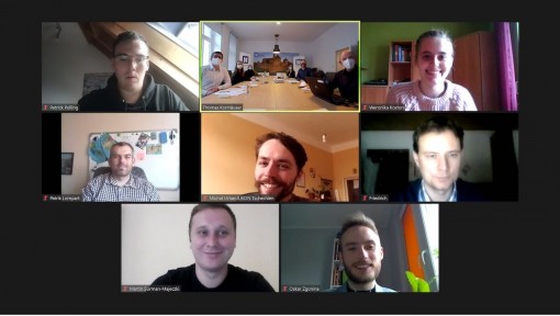 Das erste Online-Treffen fand am 13. Dezember statt (1)