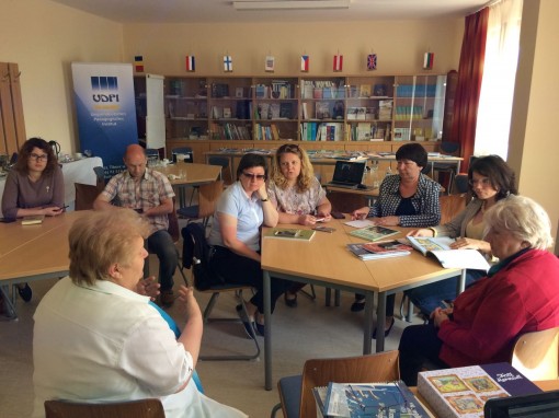 Delegation_beim_Gesprach_im_Valeria-Koch-Bildungszentrum