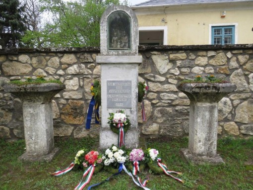 A magyarországi németek elűzetéséről emlékeztek meg Perbálon  / In Erinnerung an die Vertreibung der Ungarndeutschen - Gedenkfeier in Perwall