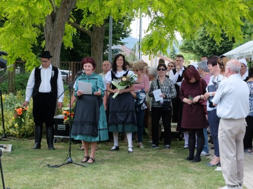 Maria_Miskovics_begrußt_die_Gaeste