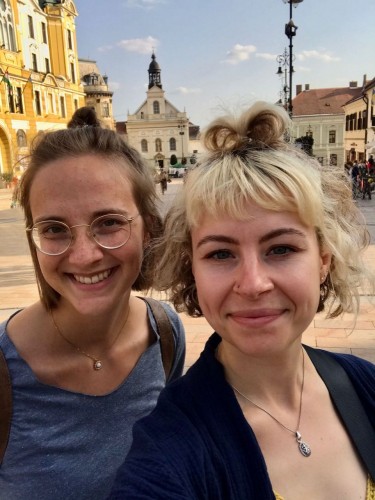 Regina und Charlotte in Pecs