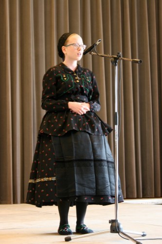 Schauer Sára, a bajai Magyarországi Németek Általános Művelődési Központja diákja, a nyelvjárás (9-12. osztályosok) kategória győztese